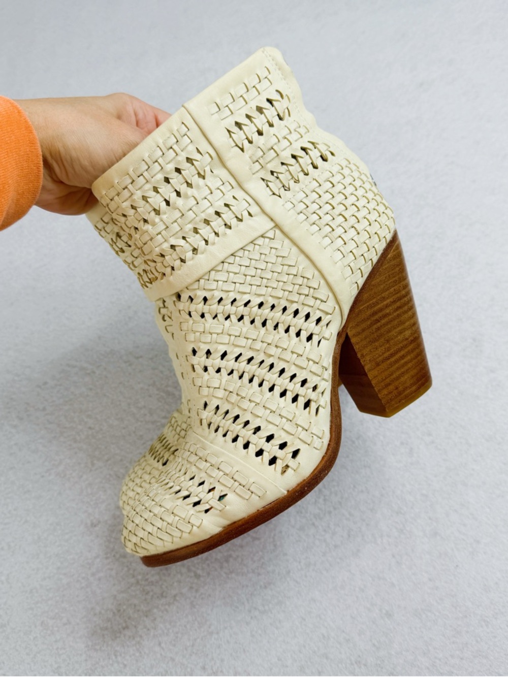 Rag & Bone Cream/Ivory Leather Western Laser-cut Cowgirl Ankle Booties Size 6.5